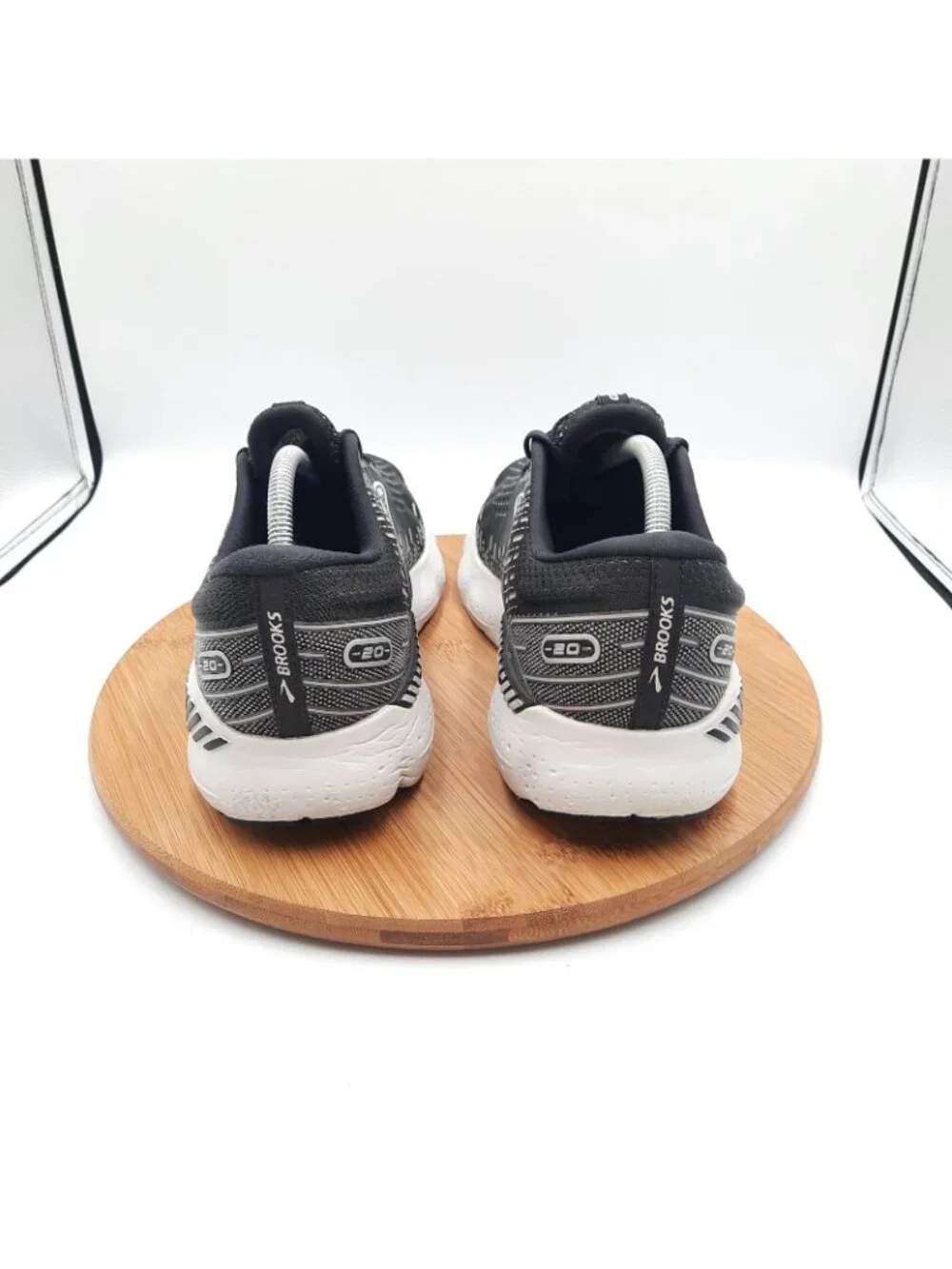Brooks Glycerine GTS 20 Womens Size 11.5 Wide Shoes Black White Running Sneakers